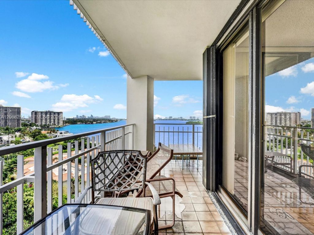 4000 Towerside Terrace 1407, Miami, FL 33138