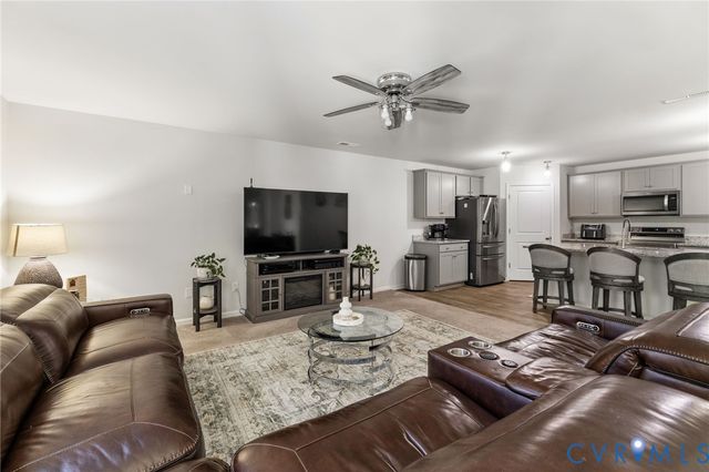 7731 Lovegrass Ter, New Kent, VA 23124