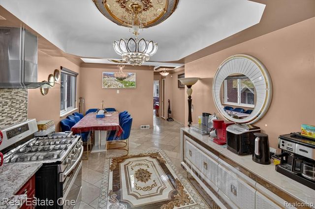 5001 Reuter Street, Dearborn, MI 48126