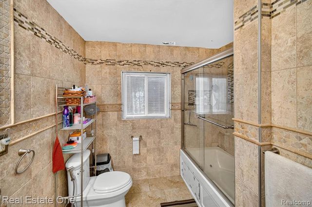 5001 Reuter Street, Dearborn, MI 48126