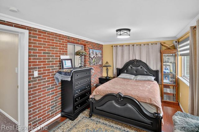 5001 Reuter Street, Dearborn, MI 48126