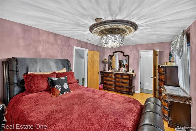 5001 Reuter Street, Dearborn, MI 48126