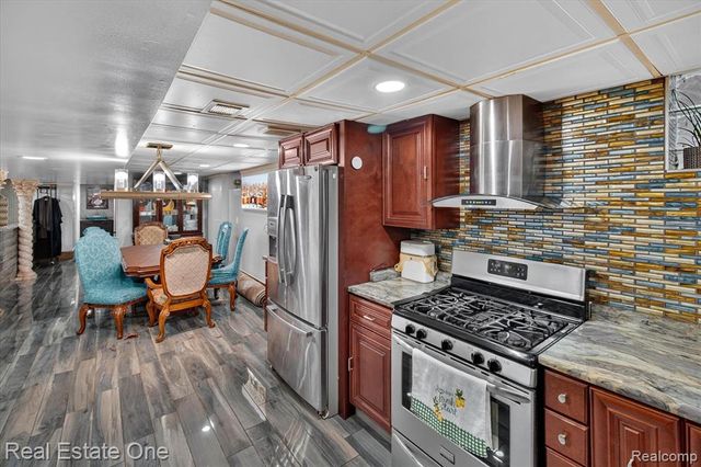 5001 Reuter Street, Dearborn, MI 48126