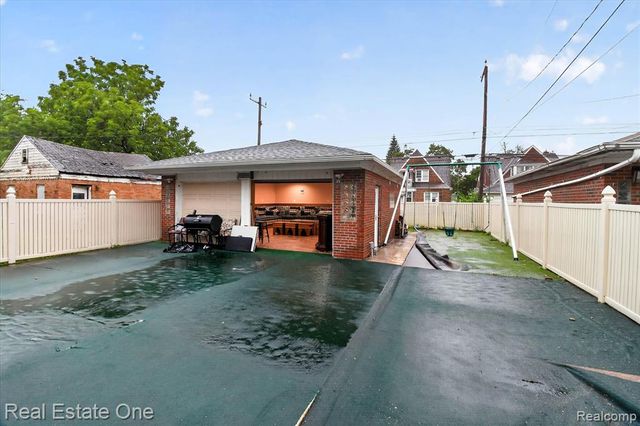 5001 Reuter Street, Dearborn, MI 48126