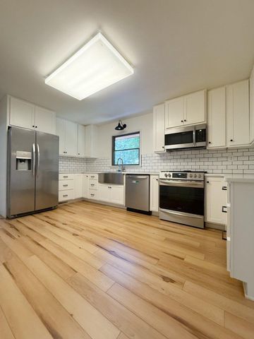 6660 HORSESHOE DR, La Plata, MD 20646