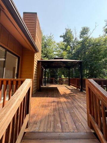 6660 HORSESHOE DR, La Plata, MD 20646