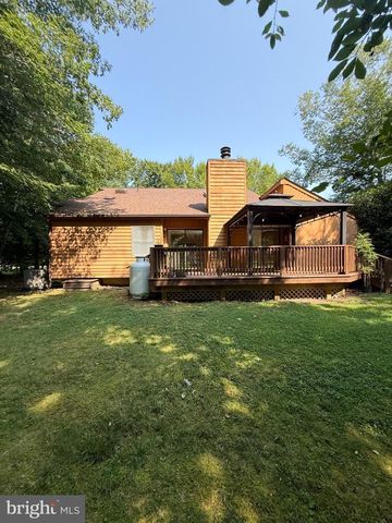 6660 HORSESHOE DR, La Plata, MD 20646