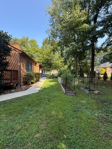 6660 HORSESHOE DR, La Plata, MD 20646