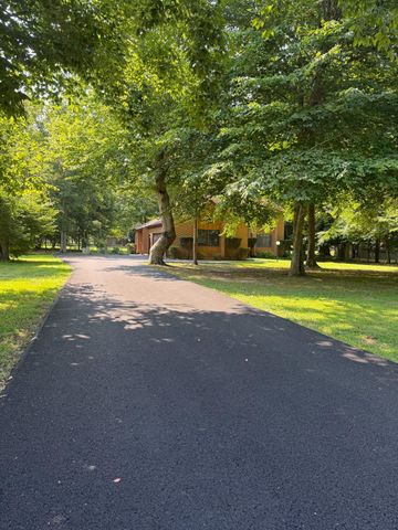 6660 HORSESHOE DR, La Plata, MD 20646
