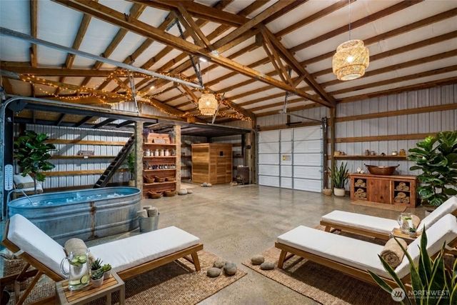 12012 North Park Avenue N, Seattle, WA 98133