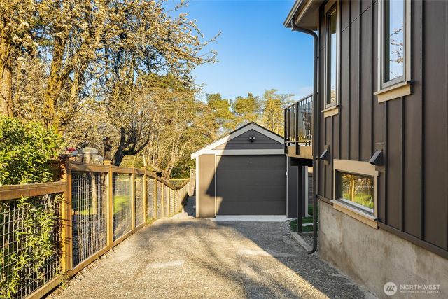 12012 North Park Avenue N, Seattle, WA 98133