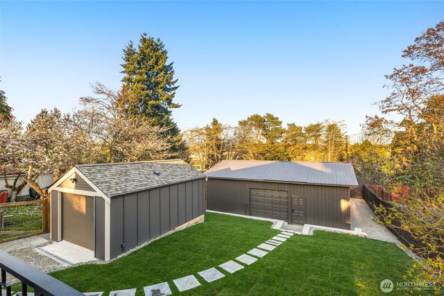 12012 North Park Avenue N, Seattle, WA 98133