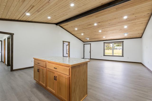 642 School, Rose Bud, AR 72137