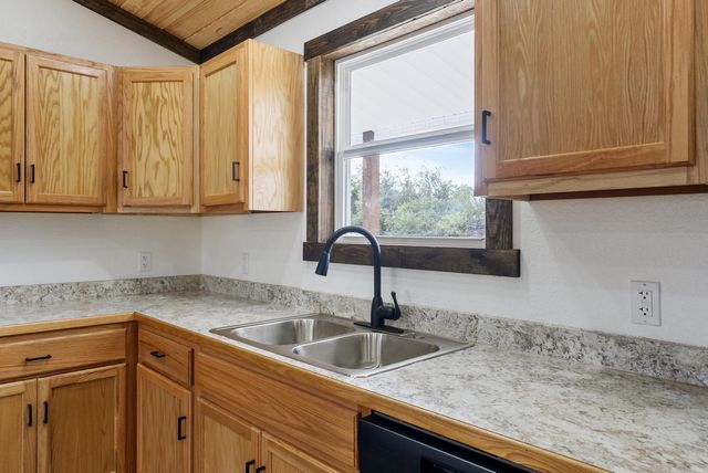 642 School, Rose Bud, AR 72137