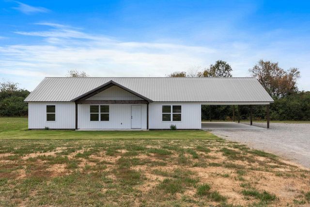 642 School, Rose Bud, AR 72137