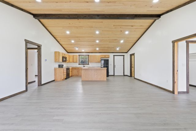 642 School, Rose Bud, AR 72137