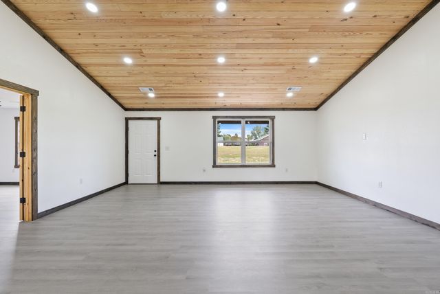 642 School, Rose Bud, AR 72137