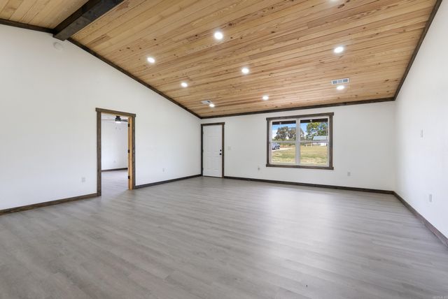 642 School, Rose Bud, AR 72137