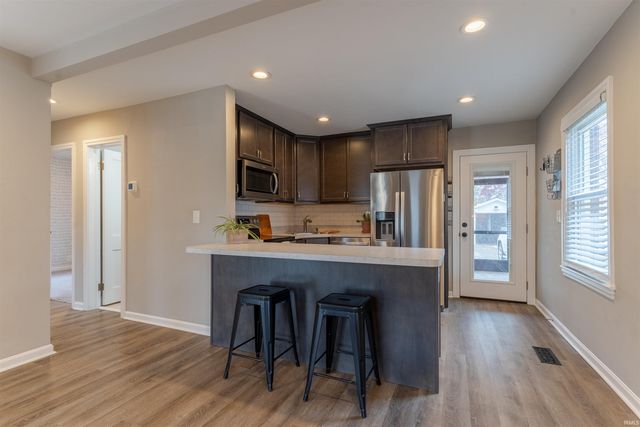 1708 Washington Avenue, Evansville, IN 47714