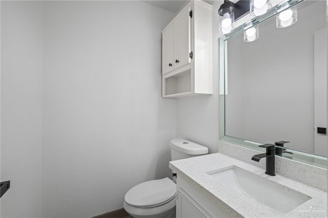 322 E Adams Avenue, Alton, TX 78573