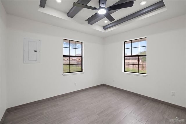 322 E Adams Avenue, Alton, TX 78573