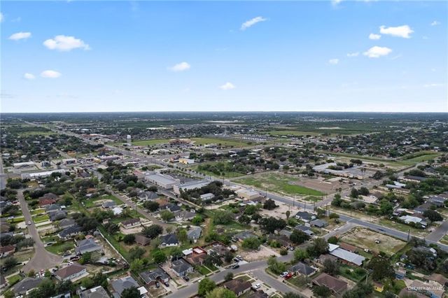 322 E Adams Avenue, Alton, TX 78573