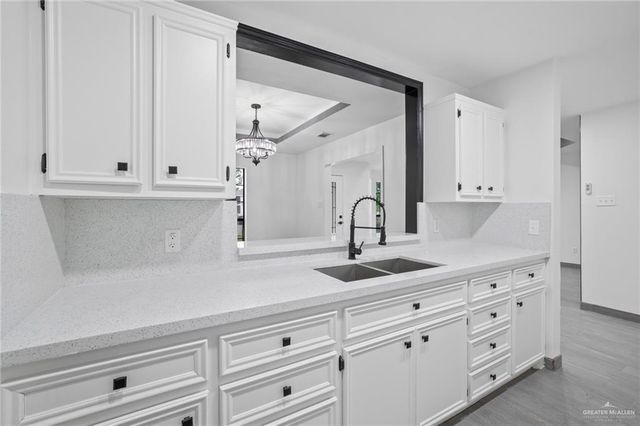 322 E Adams Avenue, Alton, TX 78573