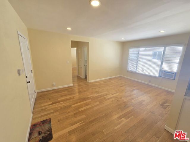 5950 Carlton Way 8, Los Angeles, CA 90028