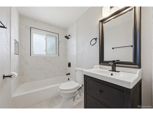 3704 E 88th Cir, Denver, CO 80229