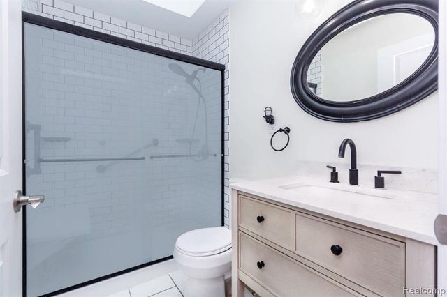 5194 Heath Avenue, Clarkston, MI 48346