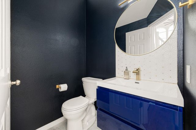 2624 Niemann DR, Austin, TX 78748