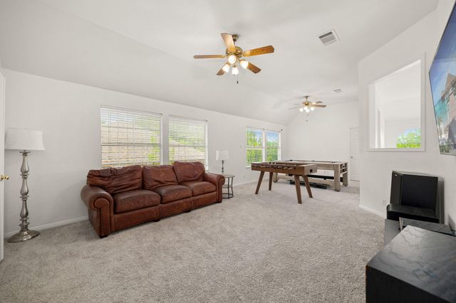 2624 Niemann DR, Austin, TX 78748