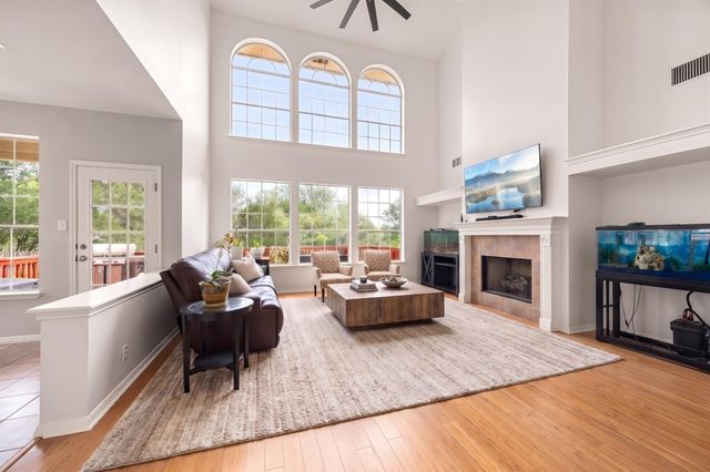 2624 Niemann DR, Austin, TX 78748