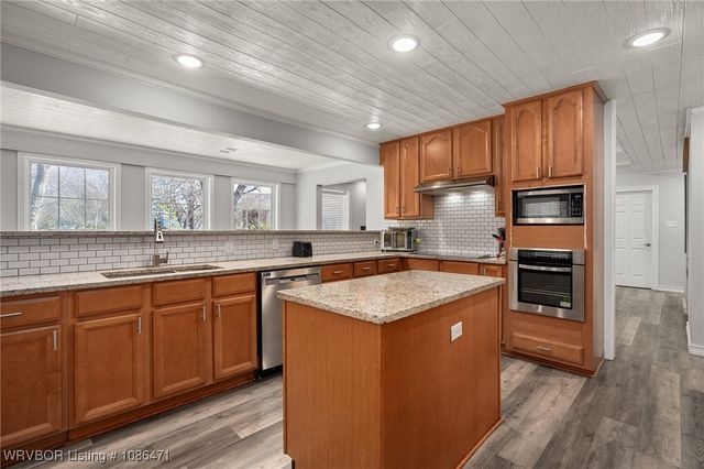 2809 S 97th Circle, Fort Smith, AR 72903