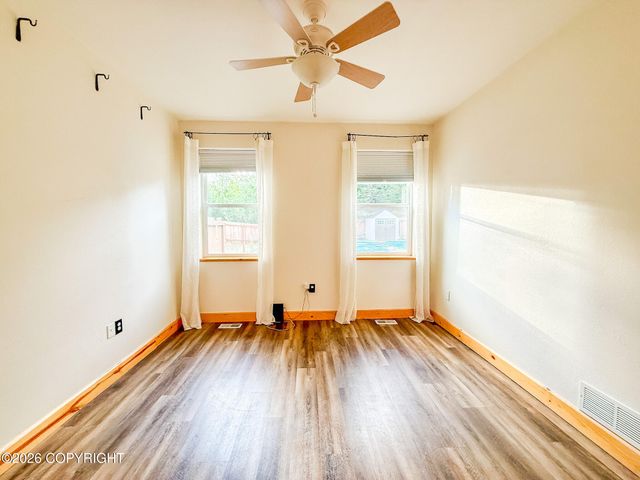 2825 S Donnas Way, Wasilla, AK 99623