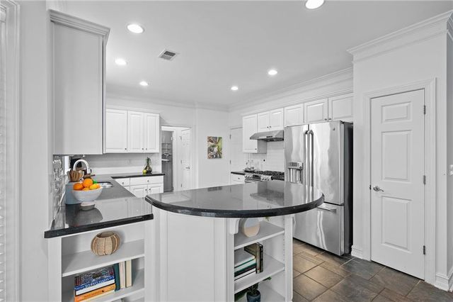 6 Wilburn Court, Decatur, GA 30030