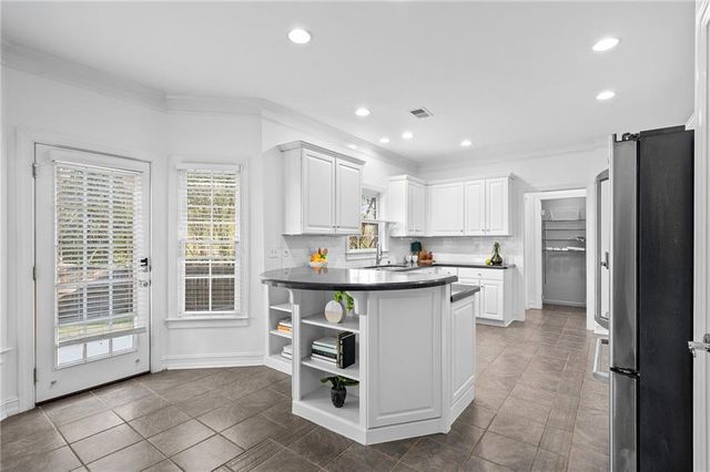 6 Wilburn Court, Decatur, GA 30030