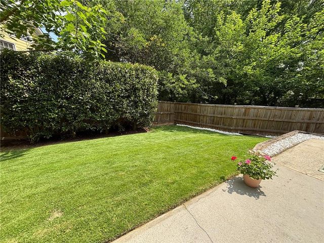 6 Wilburn Court, Decatur, GA 30030