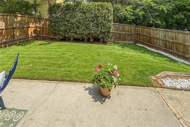 6 Wilburn Court, Decatur, GA 30030