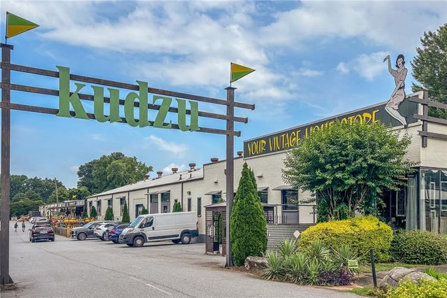 6 Wilburn Court, Decatur, GA 30030