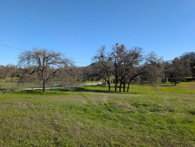 3436 Davis Dr, Burson, CA 95225