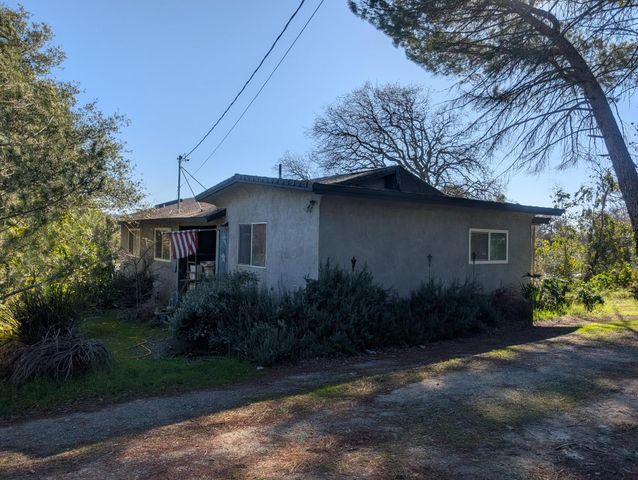 3436 Davis Dr, Burson, CA 95225