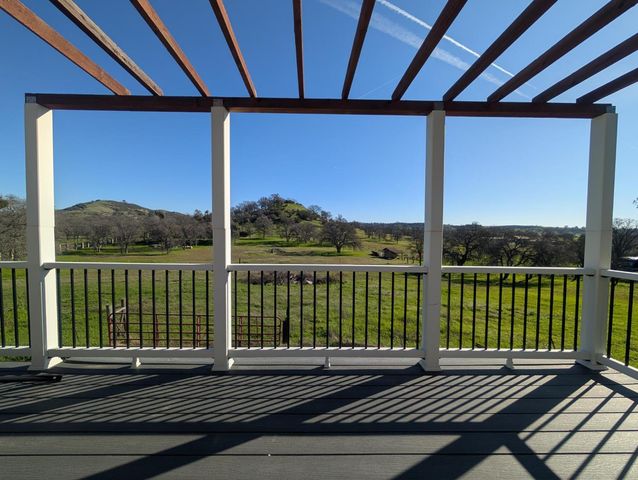 3436 Davis Dr, Burson, CA 95225