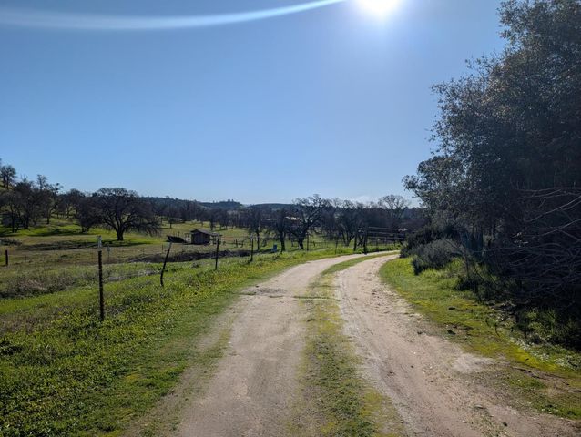 3436 Davis Dr, Burson, CA 95225