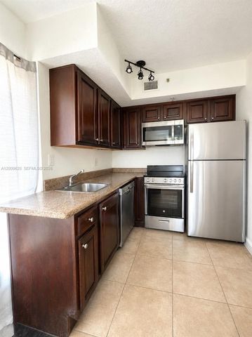 630 85th St 101, Miami Beach, FL 33141