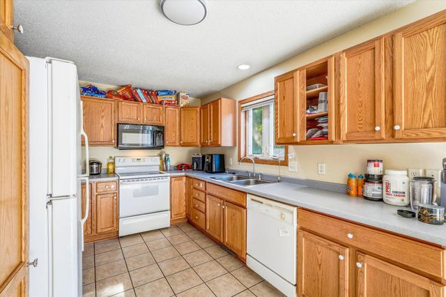 1077 26th Avenue SE, Minneapolis, MN 55414