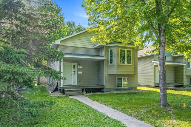 1077 26th Avenue SE, Minneapolis, MN 55414