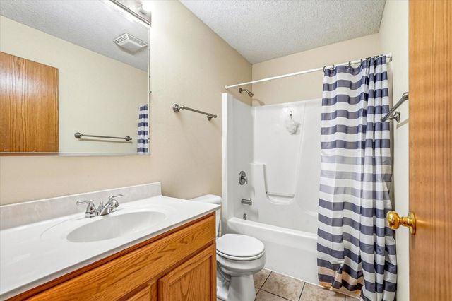 1077 26th Avenue SE, Minneapolis, MN 55414
