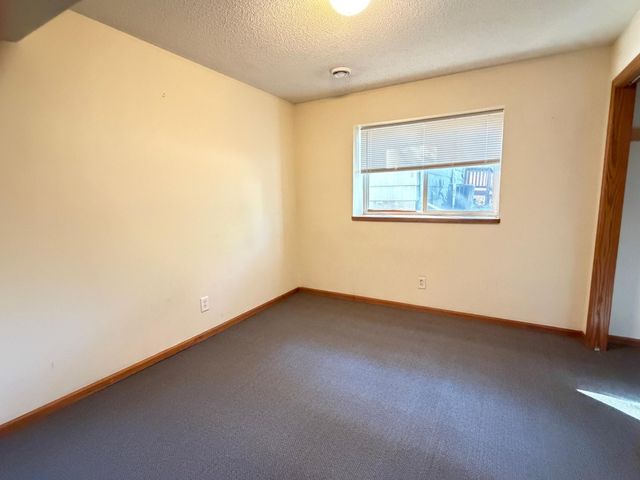 1077 26th Avenue SE, Minneapolis, MN 55414