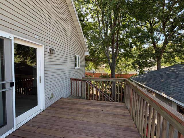 1077 26th Avenue SE, Minneapolis, MN 55414